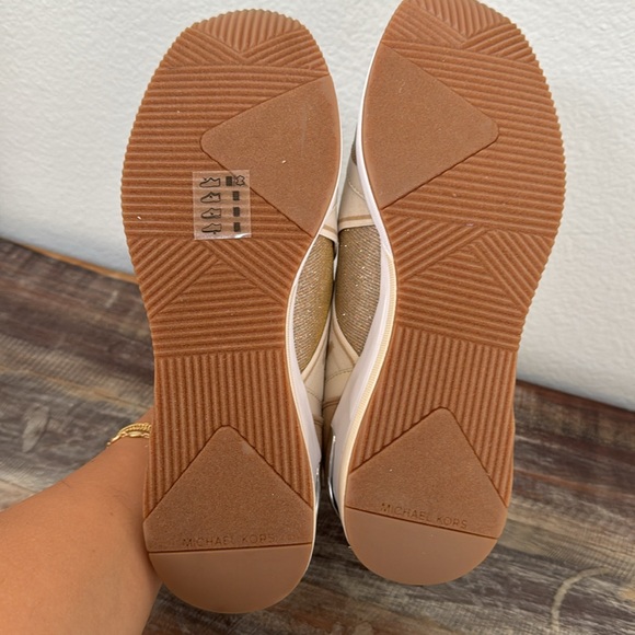 Michael Kors Geena sneakers. Beige and white. Size 9.5. New no box. Never worn. - Picture 4 of 7
